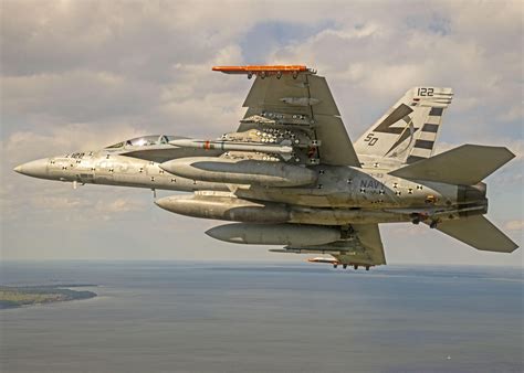 fa 18 super hornet pictures|More.